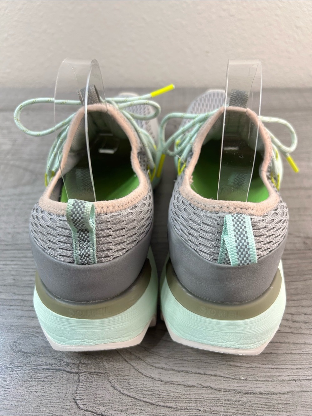 Sorel Kinetic Impact Light Gray & Mint Athletic Sneakers Women’s Size 9 Seafoam - Picture 6 of 12